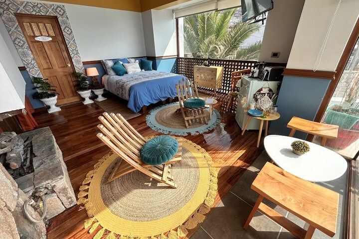 Room 44 of 180