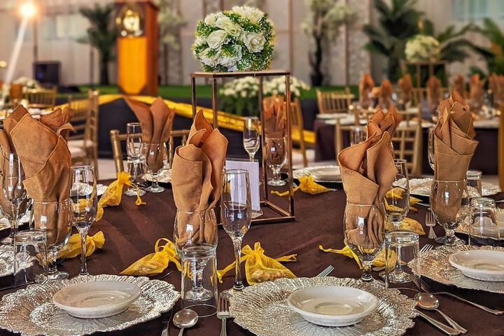 Ballroom/Hall 48 of 61
