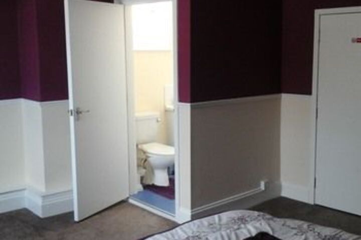 Room 26 of 29