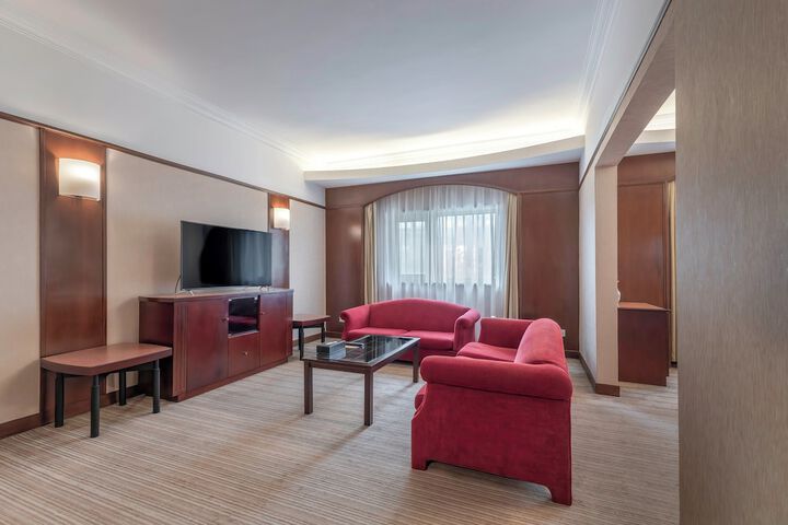 Room 70 of 175