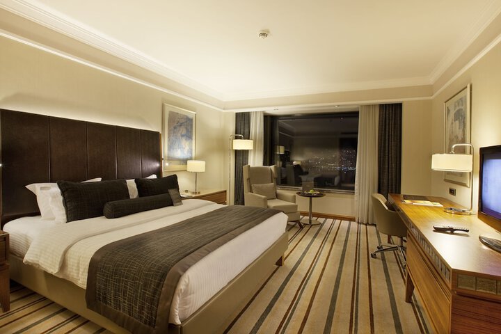Room 7 of 75