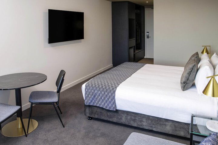 Room 28 of 125