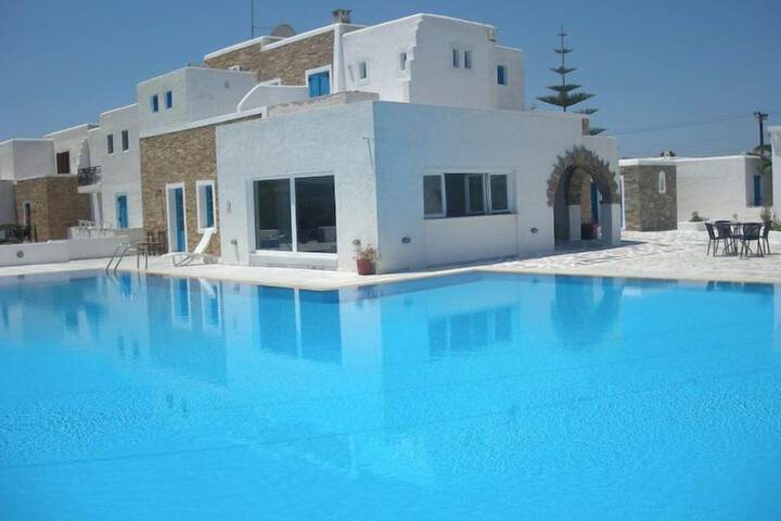 Pool Hotel
