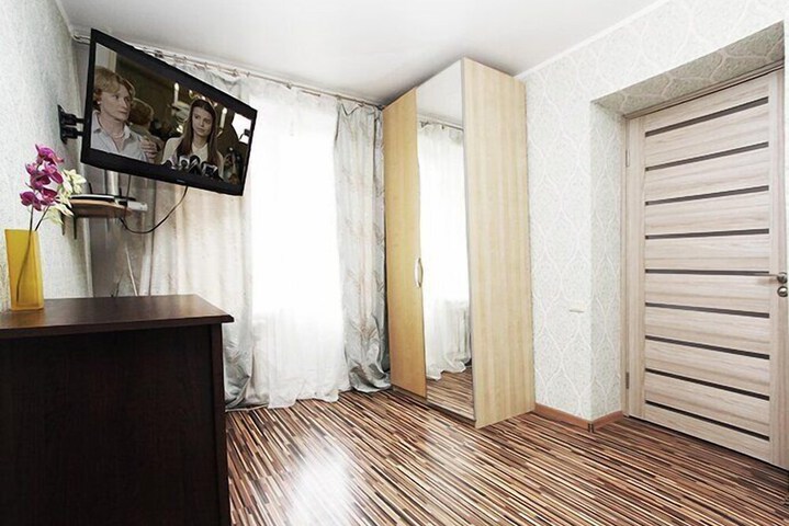 Room 15 of 16