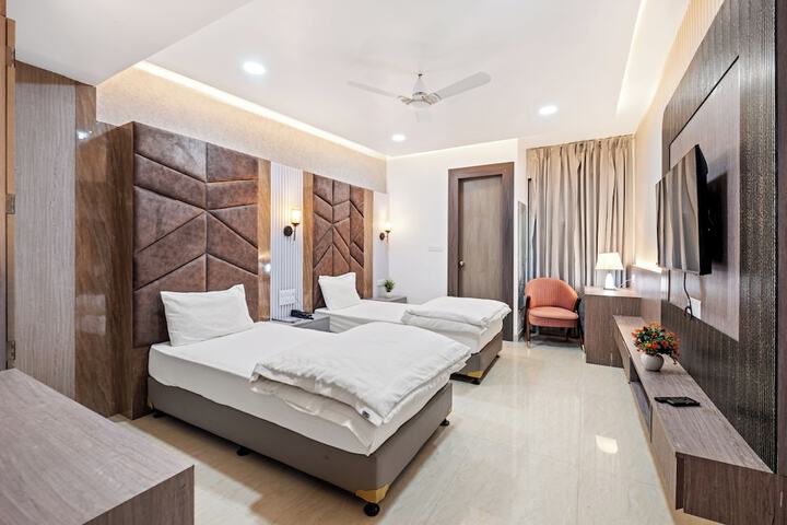 Room 20 of 31