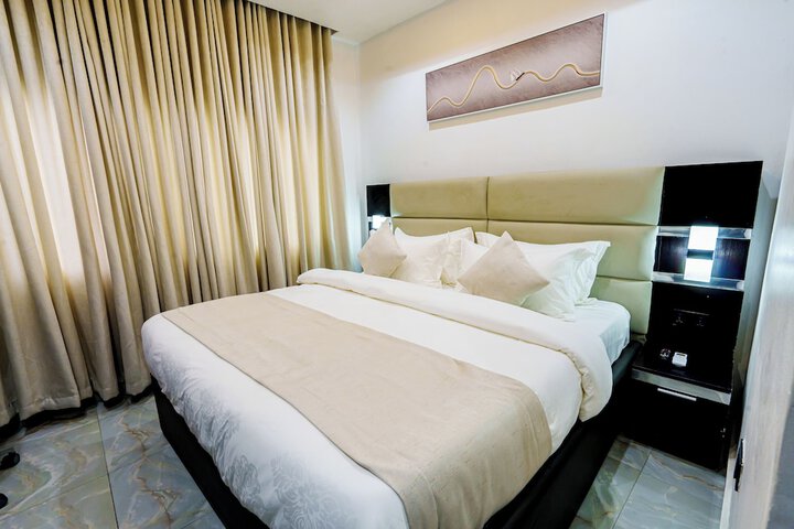 Room 45 of 87