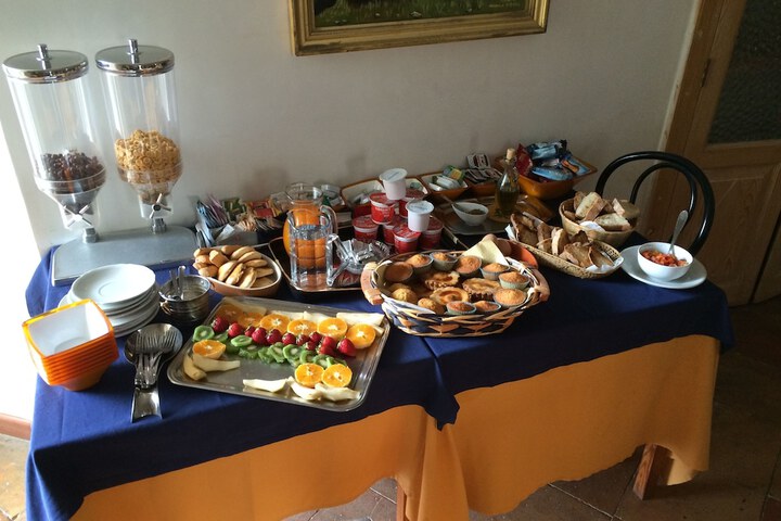 Dining 66 of 107