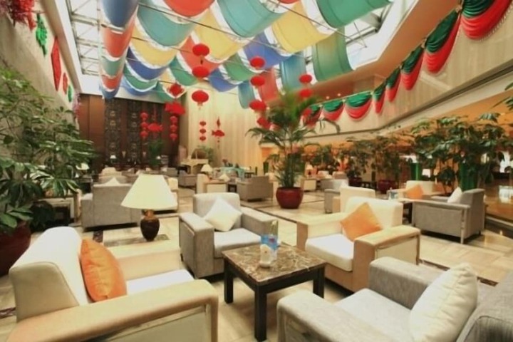 Guest Lobby