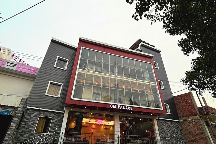 Hotel Om Palace