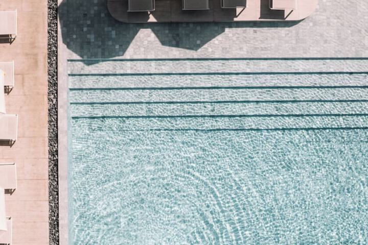 Pool 113 of 226