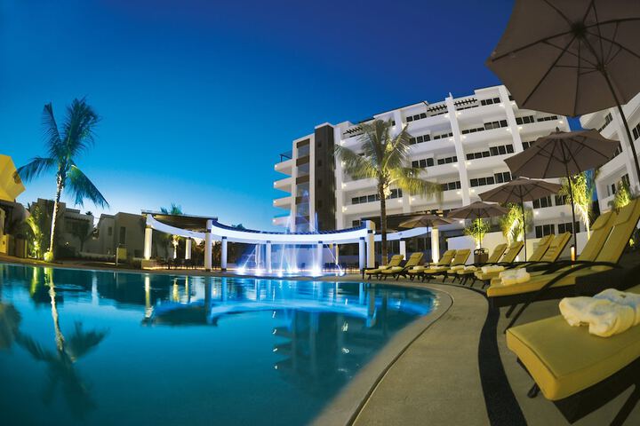 Pool 118 of 251