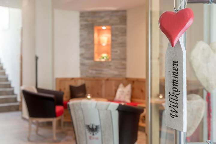 Hotel Interior 4 of 45