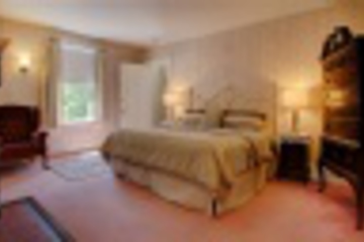 Room 148 of 408