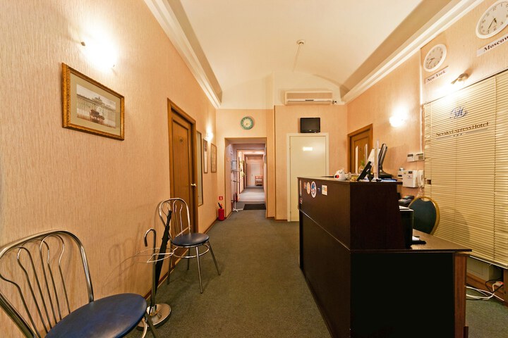 Hotel Interior 4 of 94
