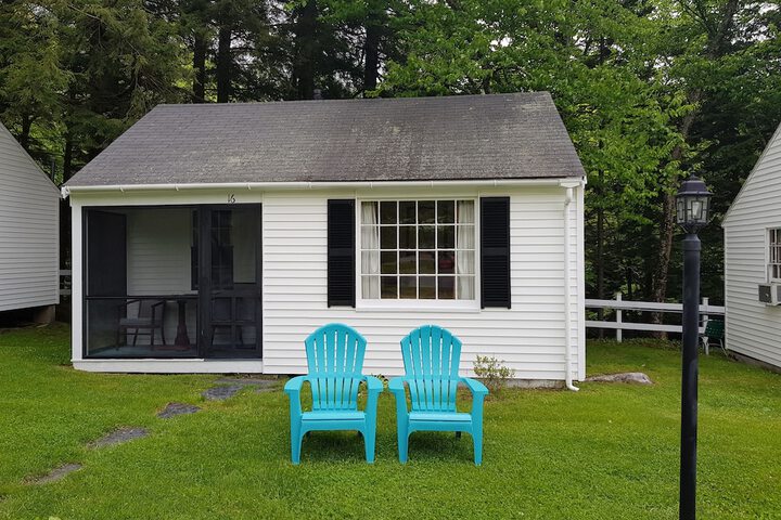 Basic 2 Queen Beds River View (8 of 17)