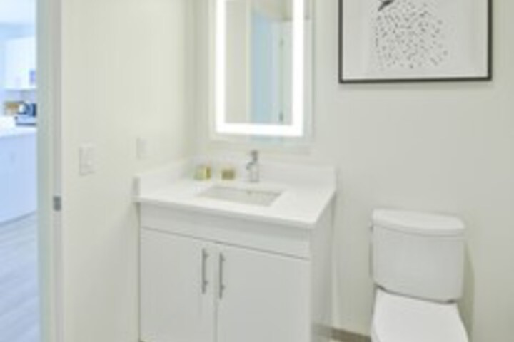 Room 17 of 279