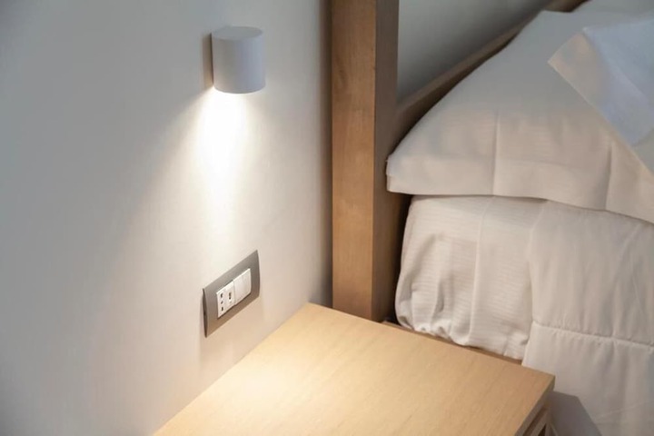 Room 15 of 46