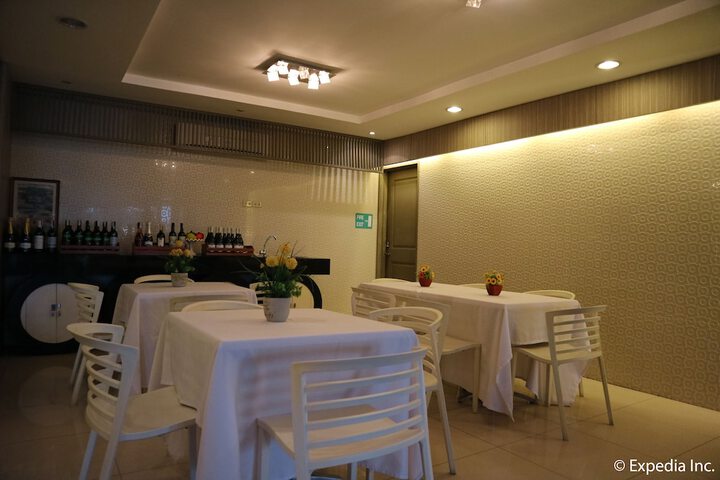 Dining Photos