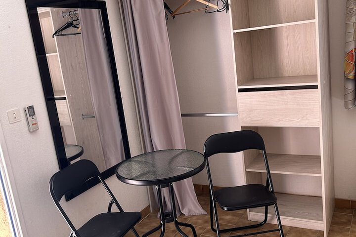 Room 17 of 43