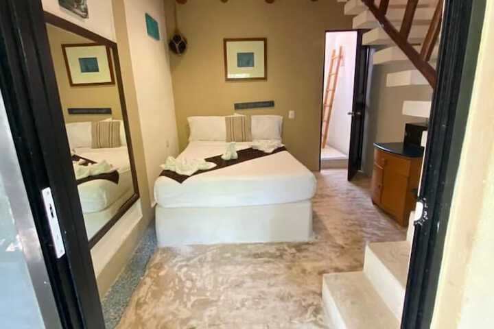 Room 13 of 67