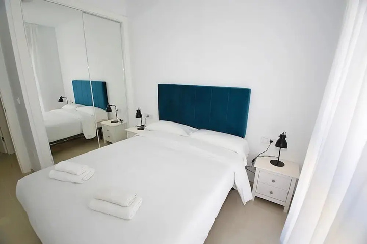 Room 5 of 15