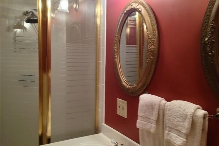 Room 14 of 20