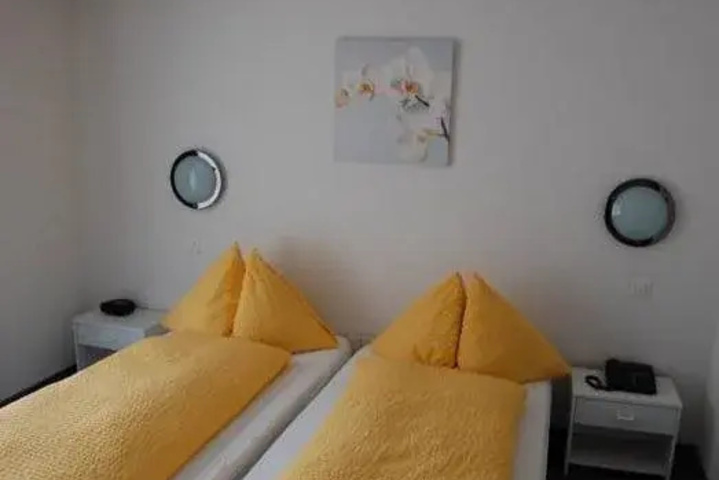 Room 3 of 13
