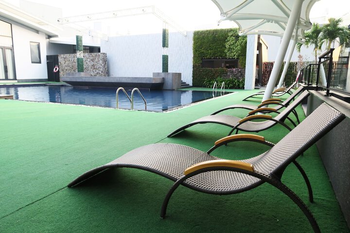 Pool 23 of 58