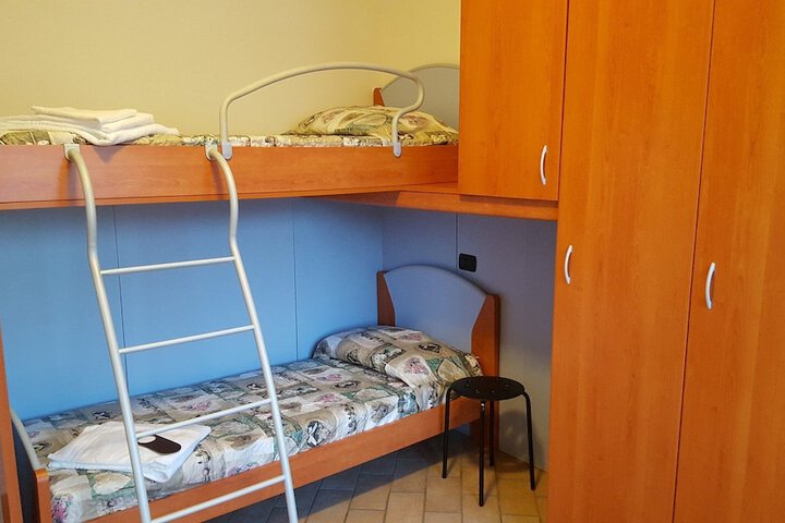 Room 14 of 161