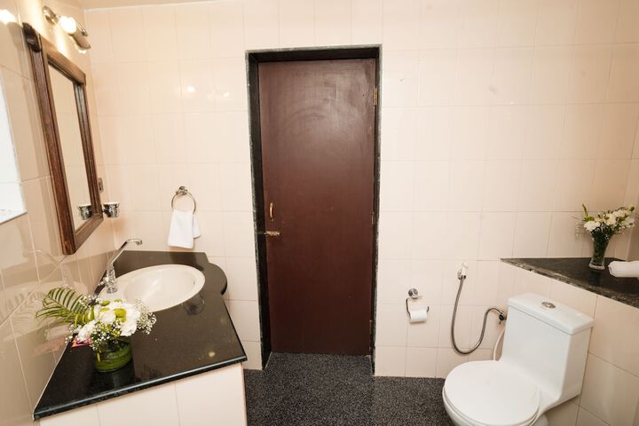 Room 19 of 35