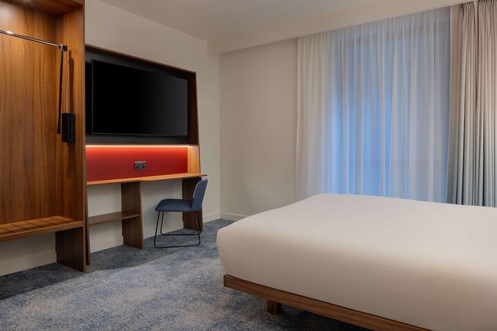 Room 32 of 108