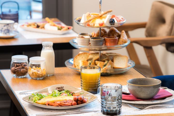 Breakfast/Coffee Service 49 of 66