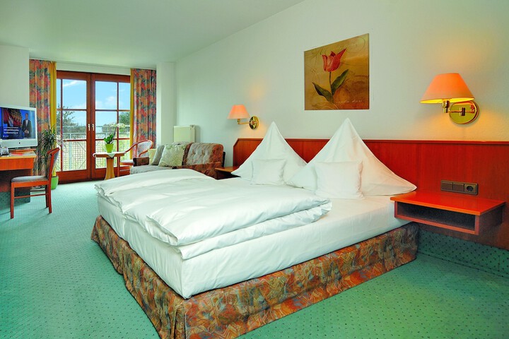 Room 4 of 30