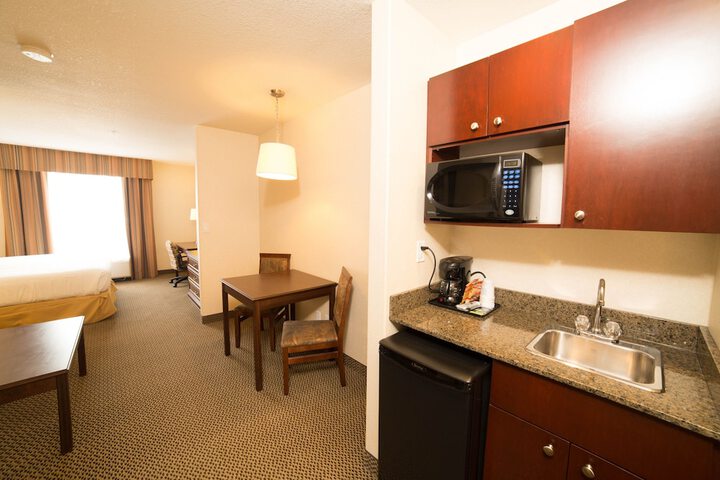 Room 13 of 74