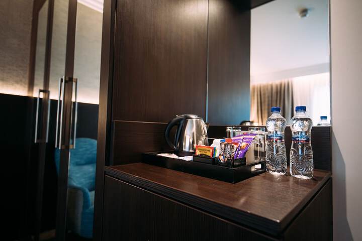 Room 16 of 155