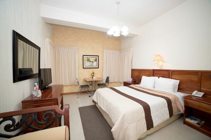 Room 43 of 81