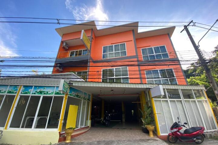 OYO 1150 Sawasdee Orange Phuket Guest House