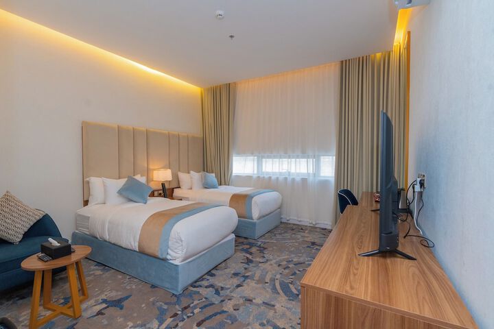 Room 9 of 44