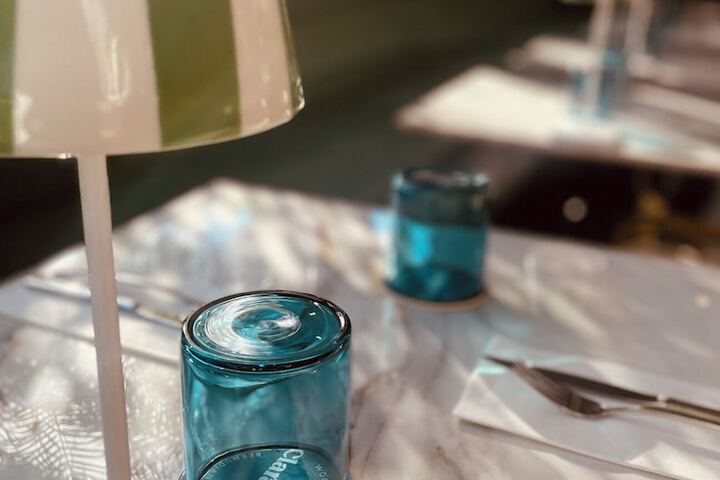 Dining 35 of 48