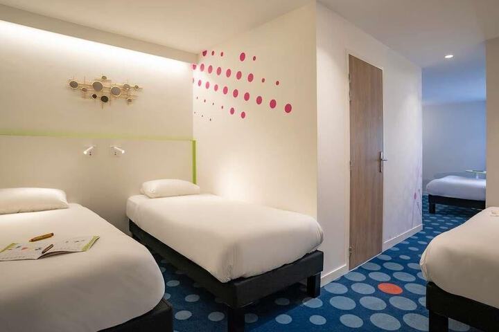 Room 15 of 55
