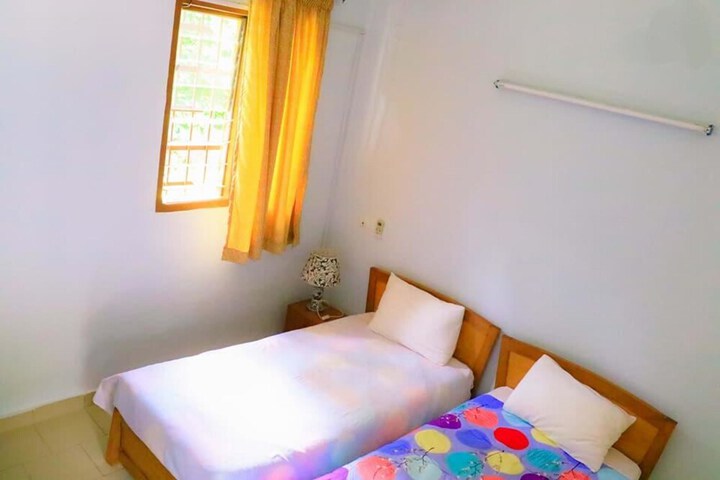 Room 6 of 23