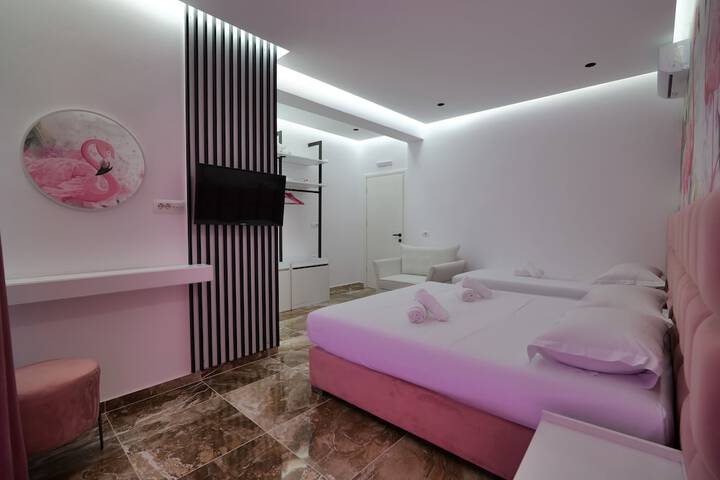 Room 3 of 105