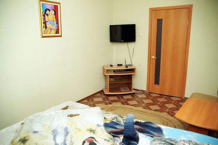 Room 5 of 65