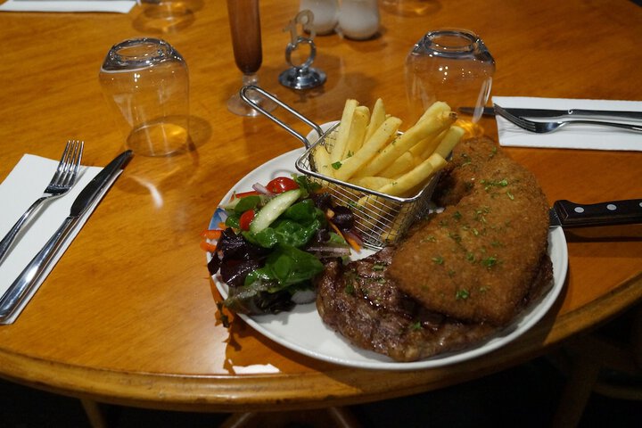Dining 22 of 43