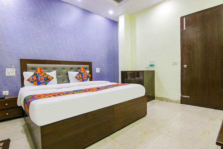 Room 20 of 27
