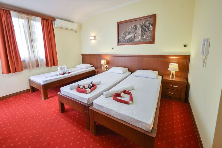 Room 10 of 45