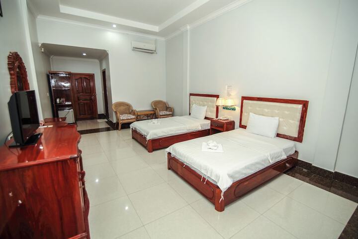 Room 38 of 63