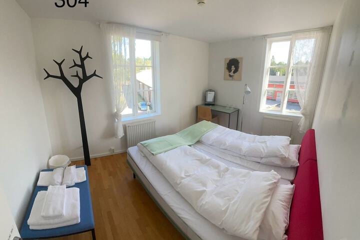Room 14 of 37