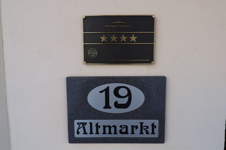 Hotel 66 of 67