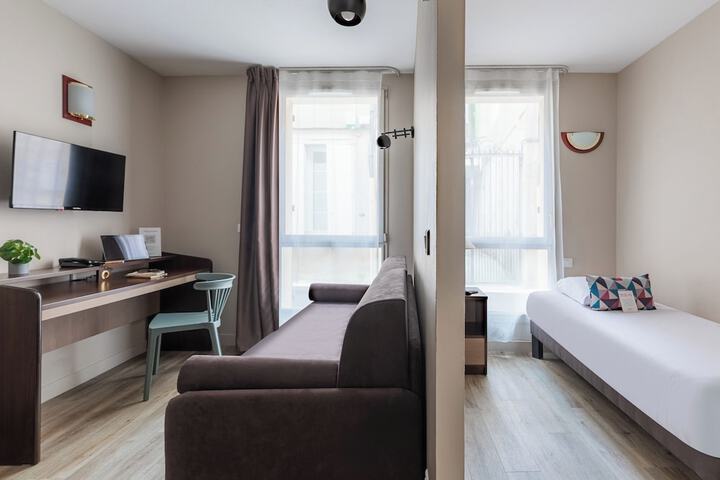Room 20 of 40